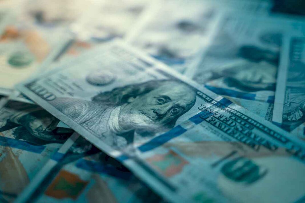 dolar-hoy,-dolar-blue-hoy:-a-cuanto-cotiza-este-lunes-5-de-febrero