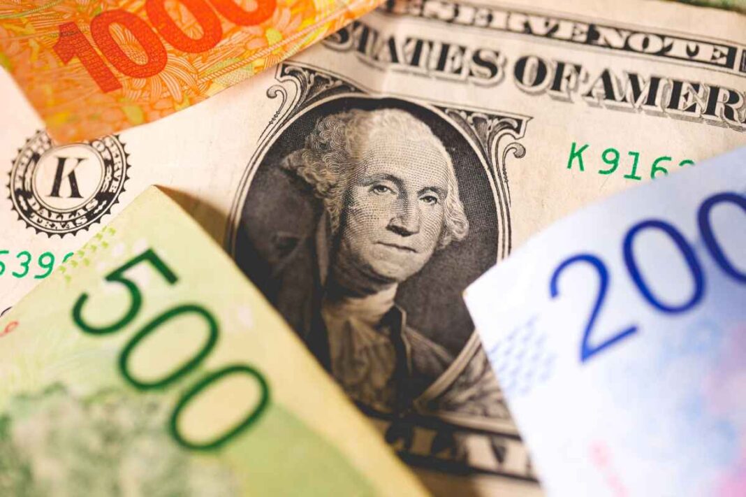 dolar-hoy,-dolar-blue-hoy:-a-cuanto-cotiza-este-lunes-12-de-febrero