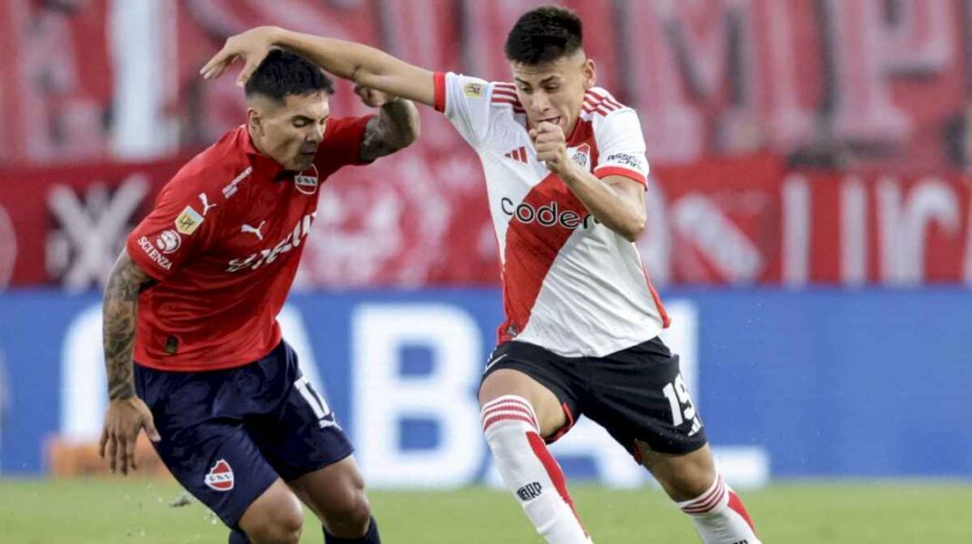 independiente-y-river-empataron-1-1-y-siguen-en-los-primeros-lugares-de-la-zona-a-de-la-copa-de-la-liga