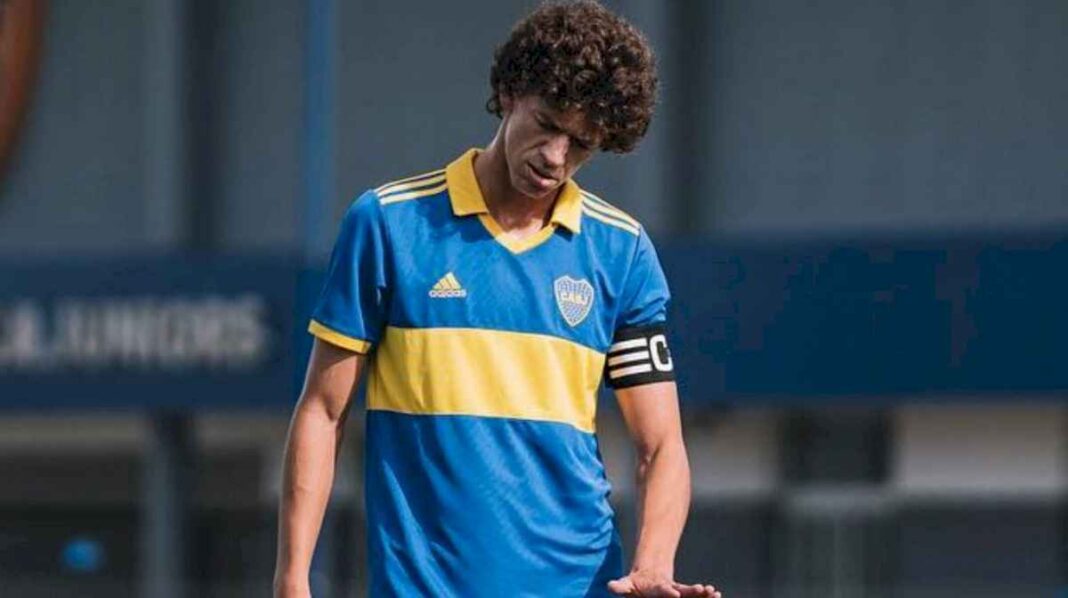 boca-presento-a-su-mick-jagger:-el-juvenil-del-xeneize-que-se-volvio-viral-por-su-look