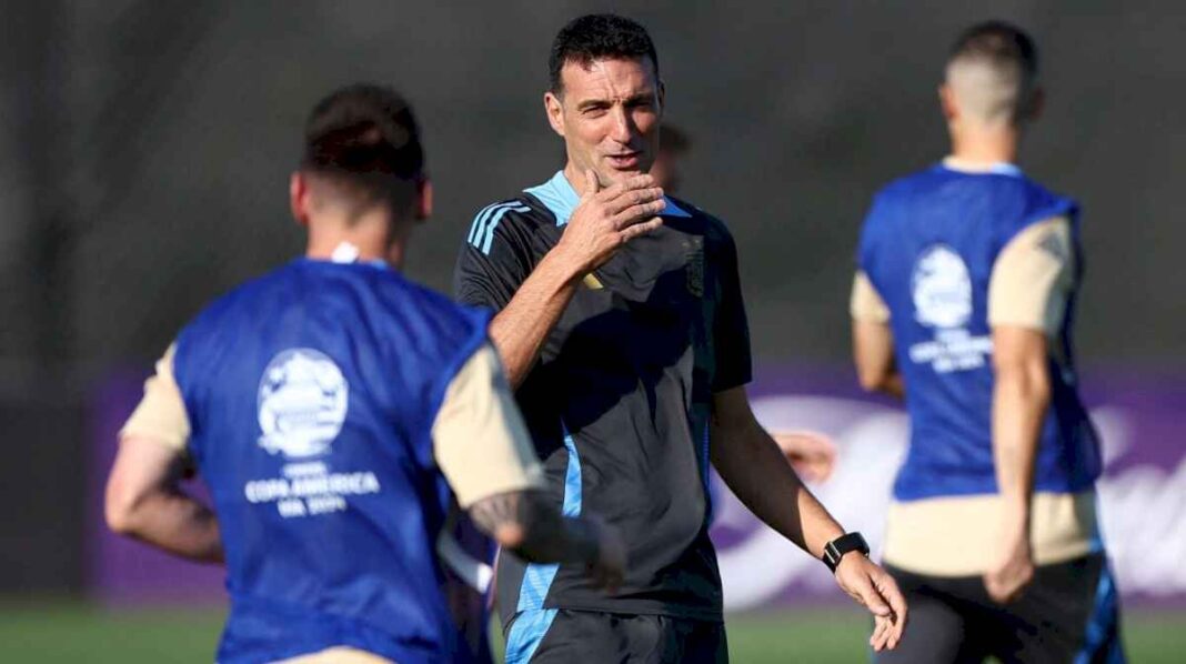 lionel-scaloni-evalua-hacer-un-solo-cambio-en-la-seleccion-argentina-para-jugar-ante-chile-por-la-copa-america