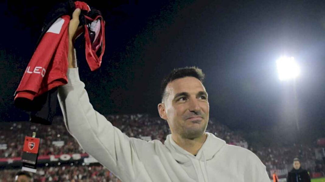 el-emotivo-homenaje-a-lionel-scaloni-en-la-cancha-de-newells-tras-ganar-la-copa-america