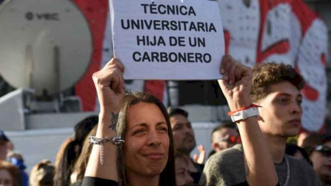 cuales-fueron-los-10-puntos-del-documento-que-se-leyo-en-la-marcha-federal-universitaria