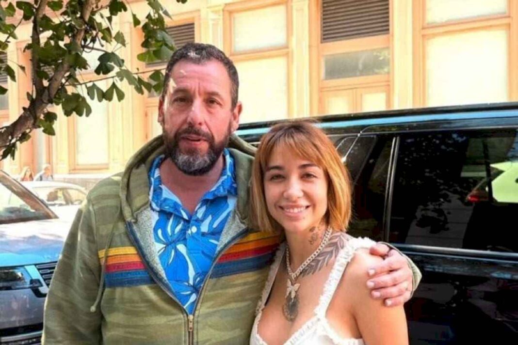 el-inesperado-encuentro-entre-maria-becerra-y-adam-sandler-en-las-calles-de-nueva-york:-cumpli-un-sueno