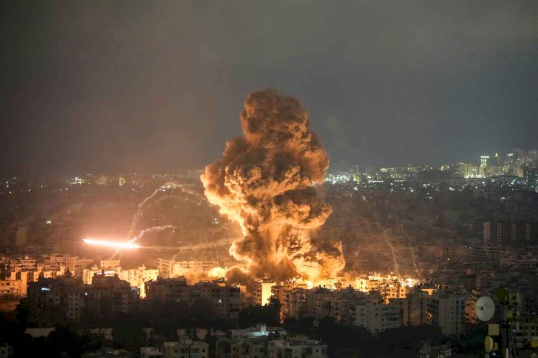 israel-bombardea-a-hezbollah-en-el-sur-de-beirut,-ataca-a-hamas-en-gaza-y-espera-para-golpear-a-iran