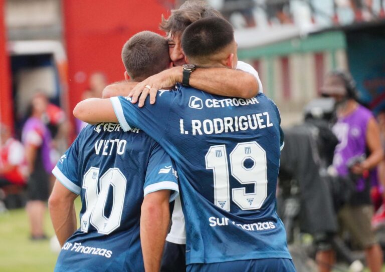 Racing le ganó a Barracas Central por el Torneo Apertura: de los incidentes en las calles y una tribuna a los golazos de Vietto, Martínez y Balboa