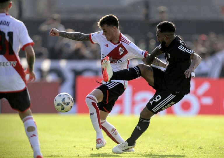River vs Riestra, por el Torneo Apertura hoy en vivo: minuto a minuto