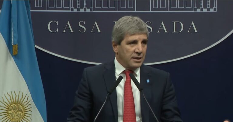 El Gobierno eliminó y centralizó organismos de Economía con una caja millonaria