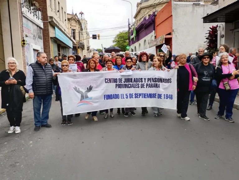 El Centro de Jubilados se opone el acuerdo paritario entre el Gobierno y los gremios estatales
