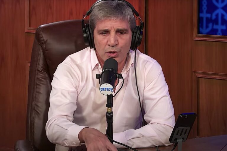 Luis Caputo atribuyó la suba del dólar al riesgo kuka y dijo que el acuerdo con el FMI será bien recibido por el mercado