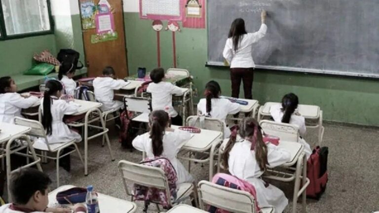 Hay clases en el Día del Maestro?
