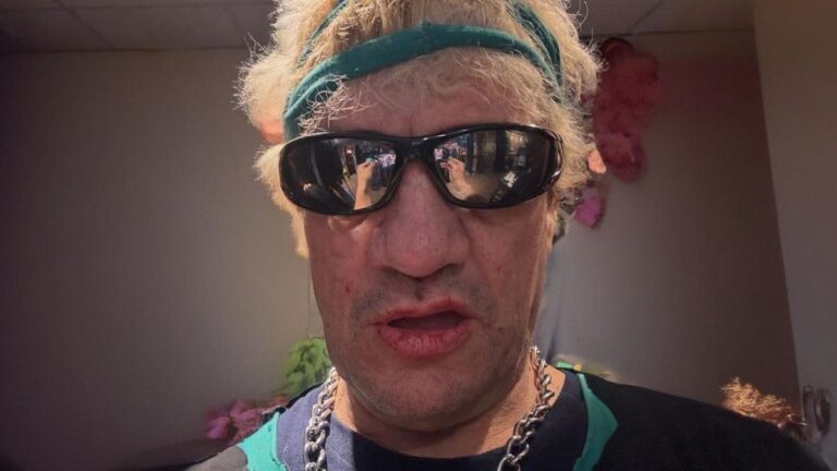 Pity Álvarez volvió a los escenarios y cantó un tema de Charly García