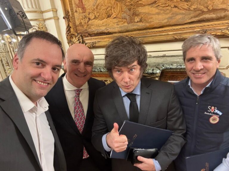 Plan platita de Milei: ahora promete aumentos a jubilados, universidades y discapacitados