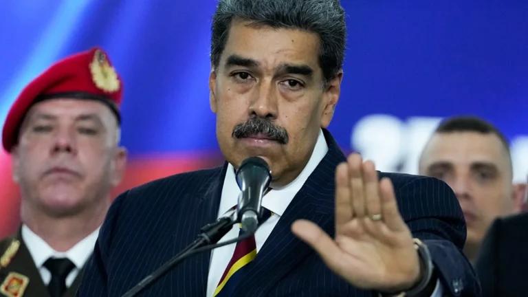 Nicolás Maduro le mandó una carta a Donald Trump y lo invitó a dialogar para preservar la paz