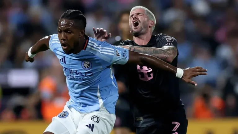 Rodrigo De Paul, multado por la MLS por simulación