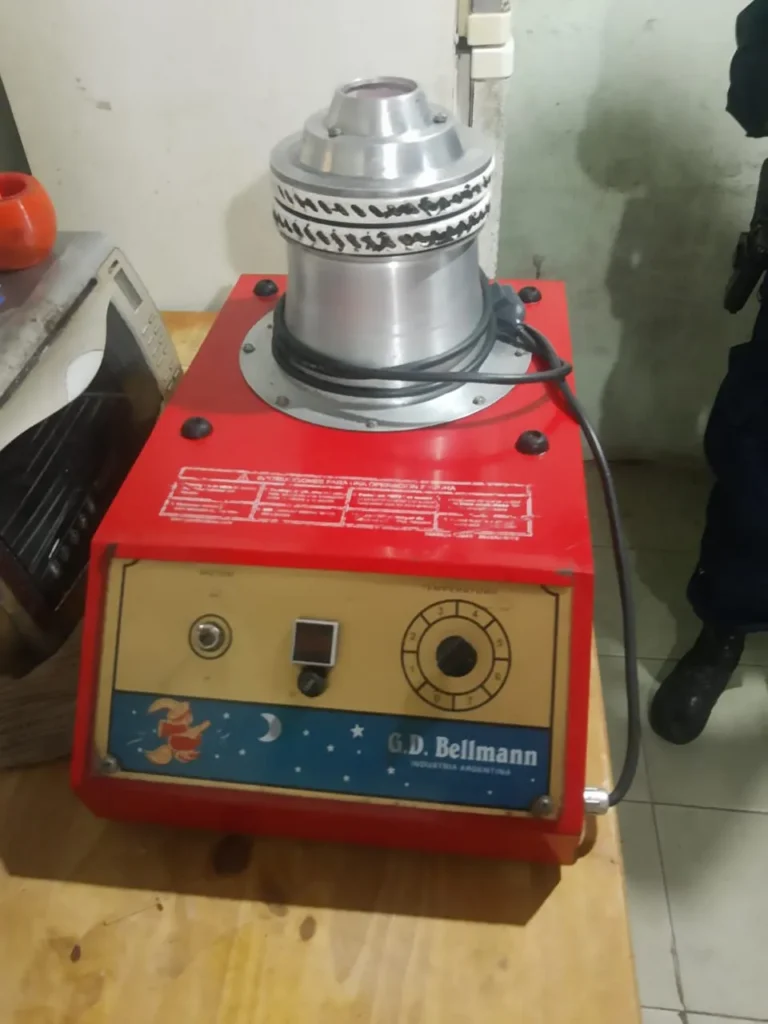 Le habían robado la máquina para producir copos de algodón, la recuperó la Policía, ayer.