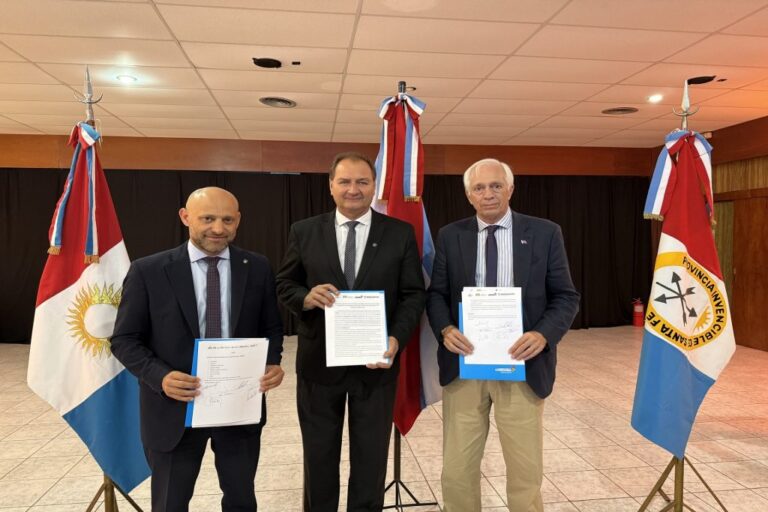 La Región Centro unificó criterios para regular la labor de los aplicadores de fitosanitarios