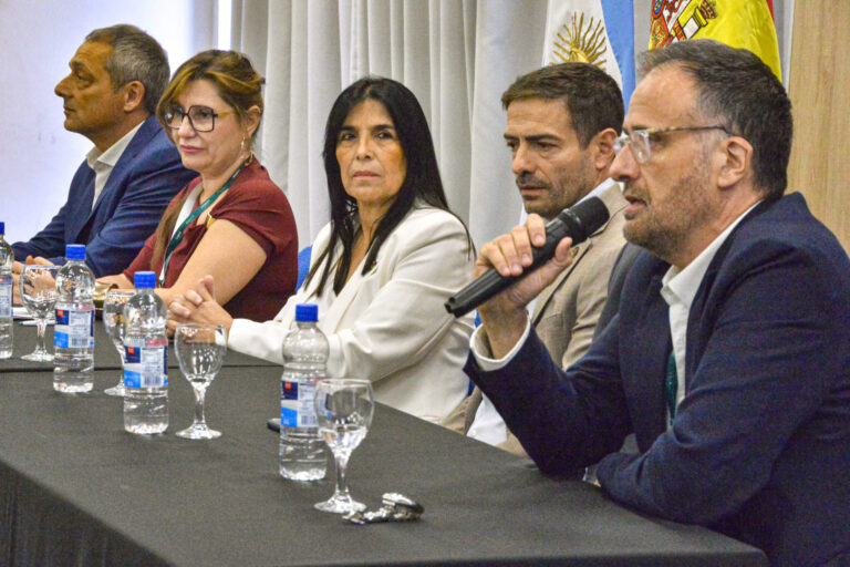 Aluani y Blanzaco, en la apertura del Congreso Internacional de Psiquiatría y Salud Mental del Litoral