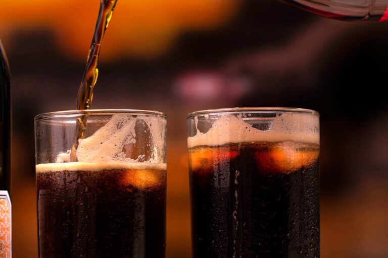 Qué bebidas no tomar si tienes presión arterial alta