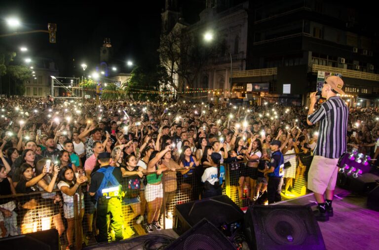 Vuelven a reeditar Viví Paseo 25 de Mayo