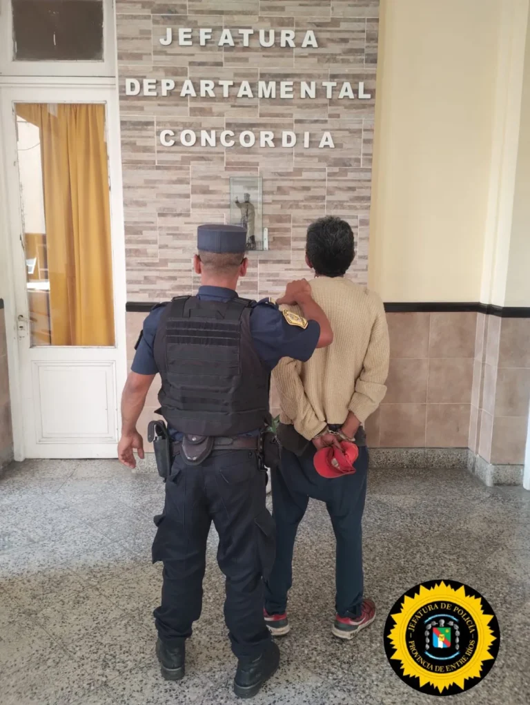 Madrugador para robar: lo detuvieron robando cableado de la red pública.