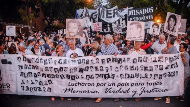 Multisectorial de Derechos Humanos denunció al gobierno provincial por despidos en áreas de Memoria