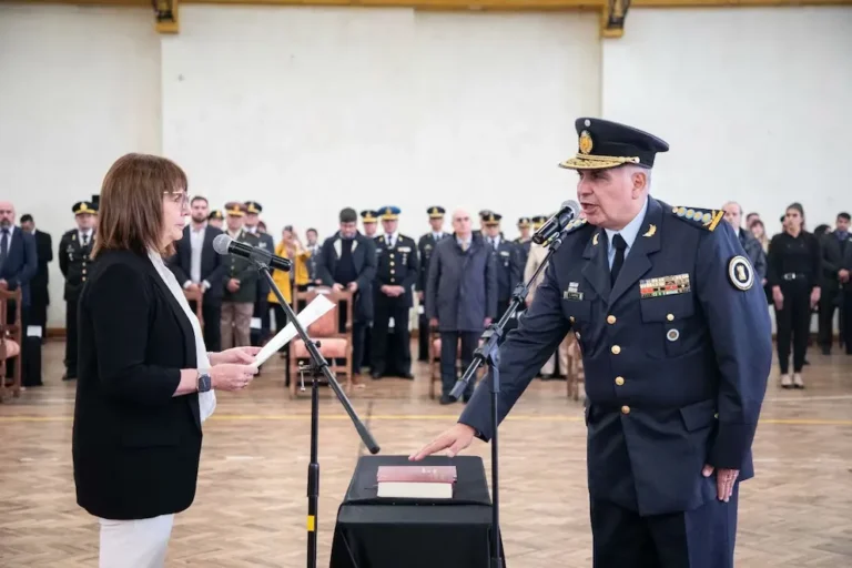 Allanaron al director del Servicio Penitenciario Federal por presuntos vínculos con una empresa que provee comida en mal estado a los presos