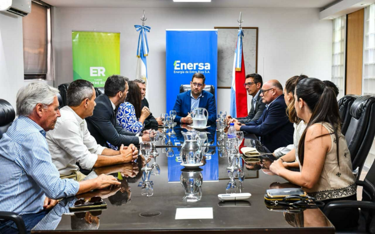 Enersa y Turismo promueven la movilidad sustentable con la instalación de cargadores eléctricos en hoteles y termas