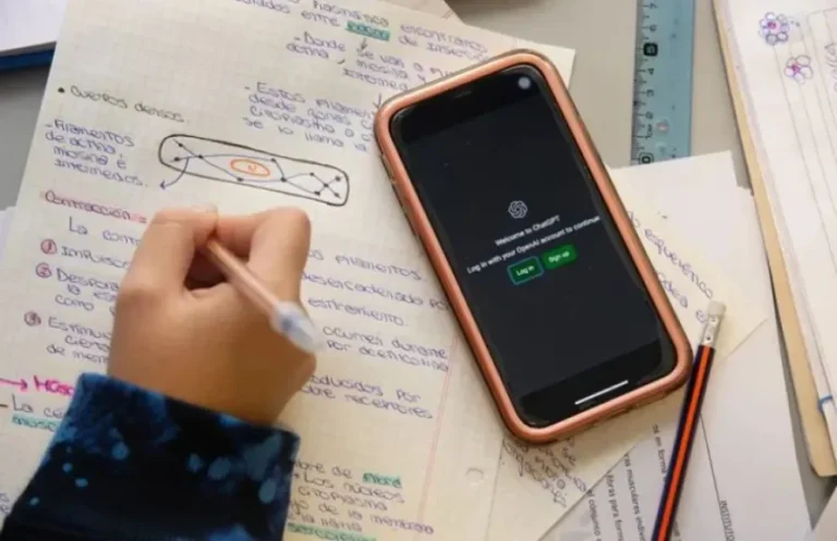 En Argentina, 2 de cada 3 alumnos usan Inteligencia Artificial para hacer la tarea