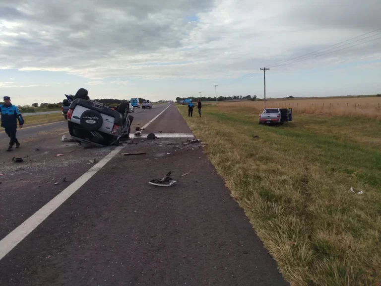 Tragedia en Ruta 2: un muerto y dos heridos por un choque frontal