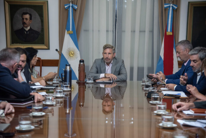 2976840-frigerio-monitoreo-la-ayuda-de-la-provincia-a-las-ciudades-afectadas-por-el-temporal