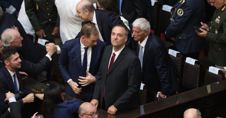 Manuel Adorni justificó las reacciones de Milei contra el kirchnerismo en el Congreso: «El Presidente se siente en su derecho a responder como le parezca»