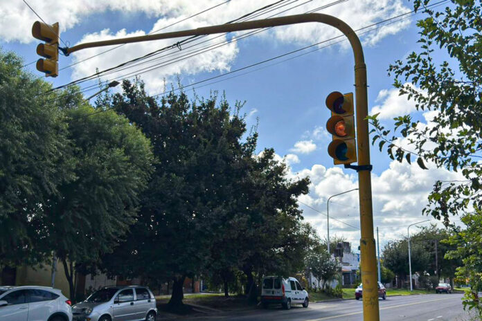 3112337-optimizan-semaforos-en-zona-sur