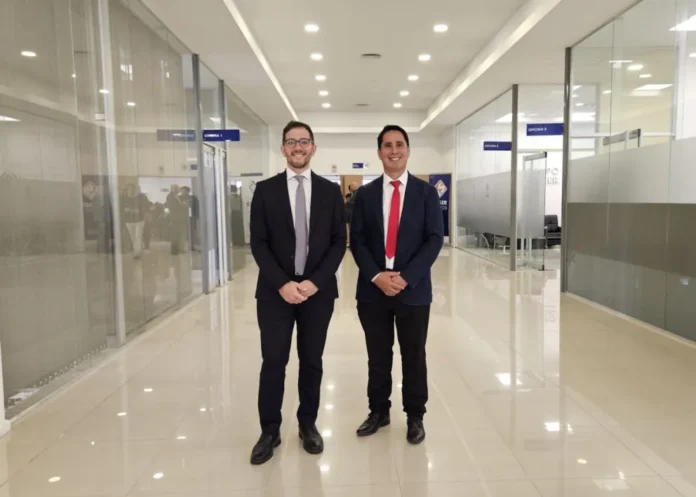 Reunión de representantes de Banco Entre Ríos, Crear SGR y entidades financieras en evento de presentación de garantías sindicadas
