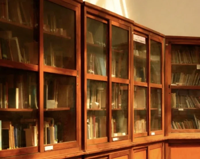 biblioteca-provincial-autores-entrerrianos-catalogo-nacional Fachada de la Biblioteca Provincial de Entre Ríos