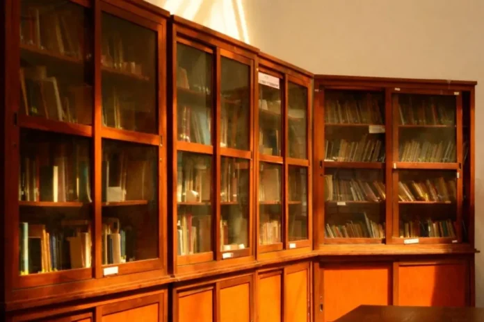 Fachada de la Biblioteca Provincial de Entre Ríos