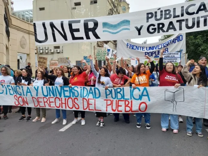 docentes-renuncian-facultad-bromatologia-gualeguaychu-financiamiento-universitario Fachada de la Facultad de Bromatología de la Universidad Nacional de Entre Ríos en Gualeguaychú