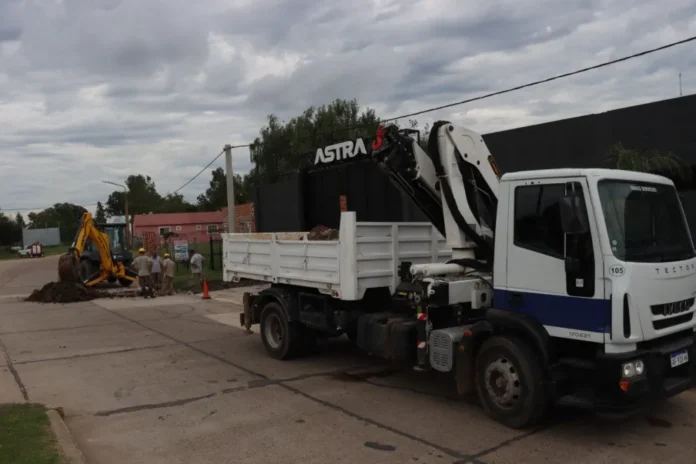 Trabajos de conexión cloacal en el Espacio Astra de Gualeguaychú
