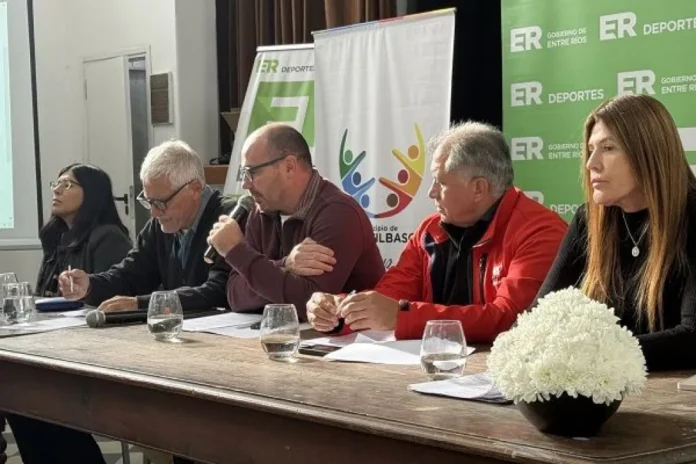 mas-de-150-referentes-deportivos-se-reunieron-en-basavilbaso-para-organizar-los-juegos-entrerrianos Reunión técnica de los Juegos Entrerrianos en la Biblioteca Lucienville de Basavilbaso