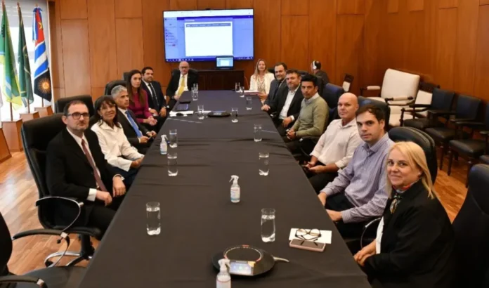 Reunión de trabajo entre el Poder Judicial de Entre Ríos y el Colegio de Abogados para presentar mejoras en el sistema digital de sucesiones.