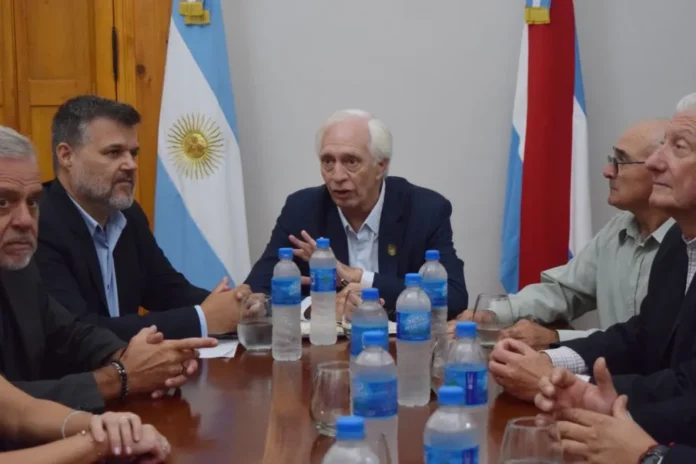 Funcionarios y dirigentes del campo durante reunión en Casa de Gobierno de Entre Ríos