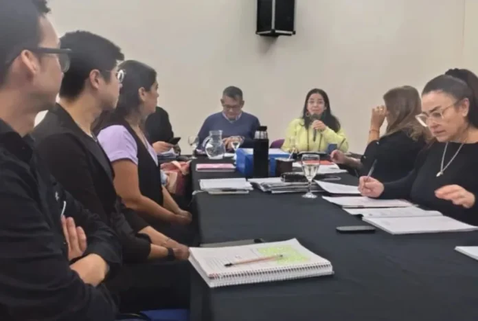 Sesión del Consejo Directivo de la Facultad de Humanidades, Artes y Ciencias Sociales de Uader