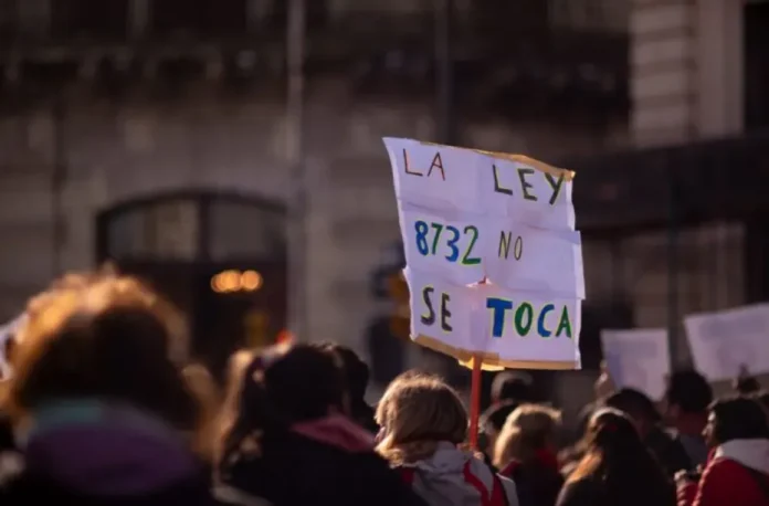 Movilización de Agmer frente a Casa de Gobierno en Paraná
