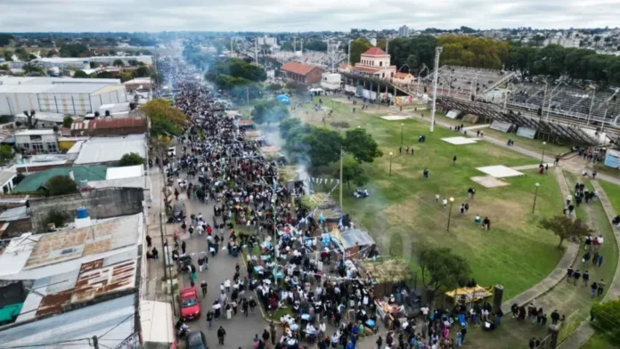 Corsódromo de Entre Ríos con vallas y señalización de tránsito