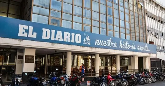 Ex trabajadores de El Diario de Paraná reclaman pago de indemnizaciones