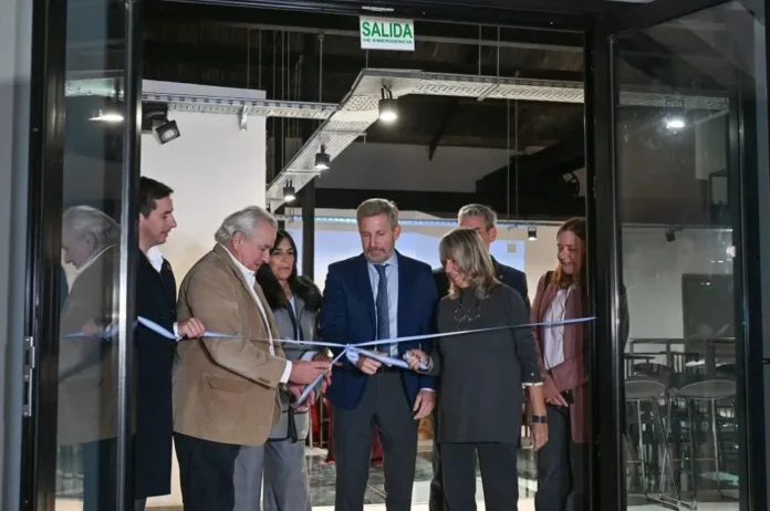 frigerio-inauguro-miradortec-lab-en-parana-y-busca-posicionar-a-entre-rios-como-polo-tecnologico Inauguración de MiradorTec Lab en Paraná con la presencia del gobernador Rogelio Frigerio