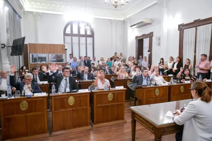 gobierno-provincial-respuesta-pedido-informes-caja-jubilaciones Edificio de la Caja de Jubilaciones y Pensiones de Entre Ríos