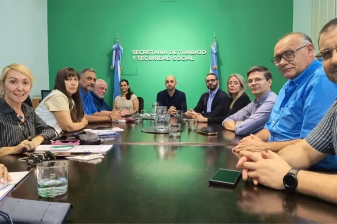 gremios-estatales-y-provincia-retoman-la-paritaria-este-miercoles Reunión de paritaria entre gremios estatales y Provincia en Entre Ríos