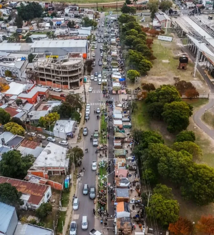 Multitud en el Parque de la Estación durante la Fiesta del 25 de Mayo en Gualeguaychú