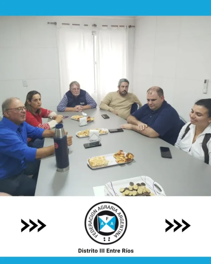 Andrea Sarnari, presidenta de FAA, durante su recorrida por cooperativas en Entre Ríos
